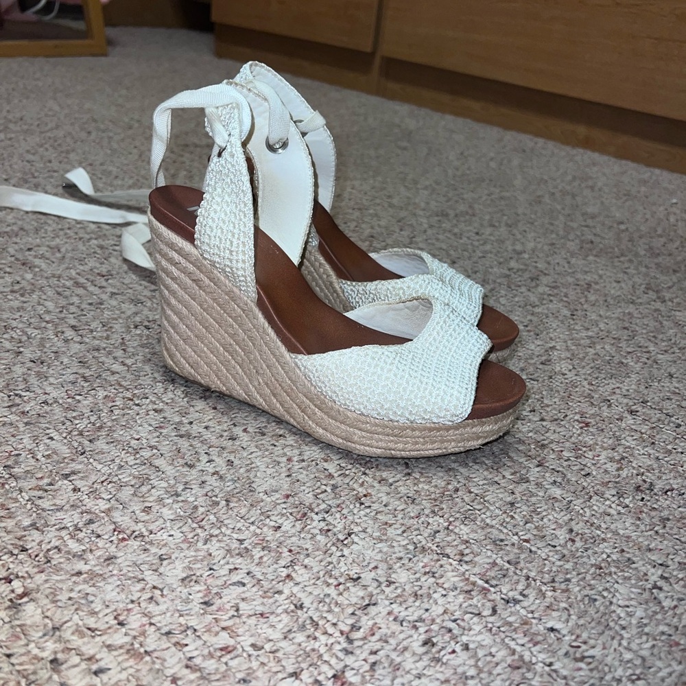 MIA white wrap wedge